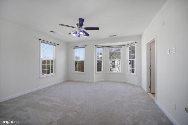 Building Photo - 903 Noah Winfield Terrace