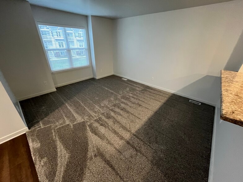 Building Photo - 3637 Andover Ln