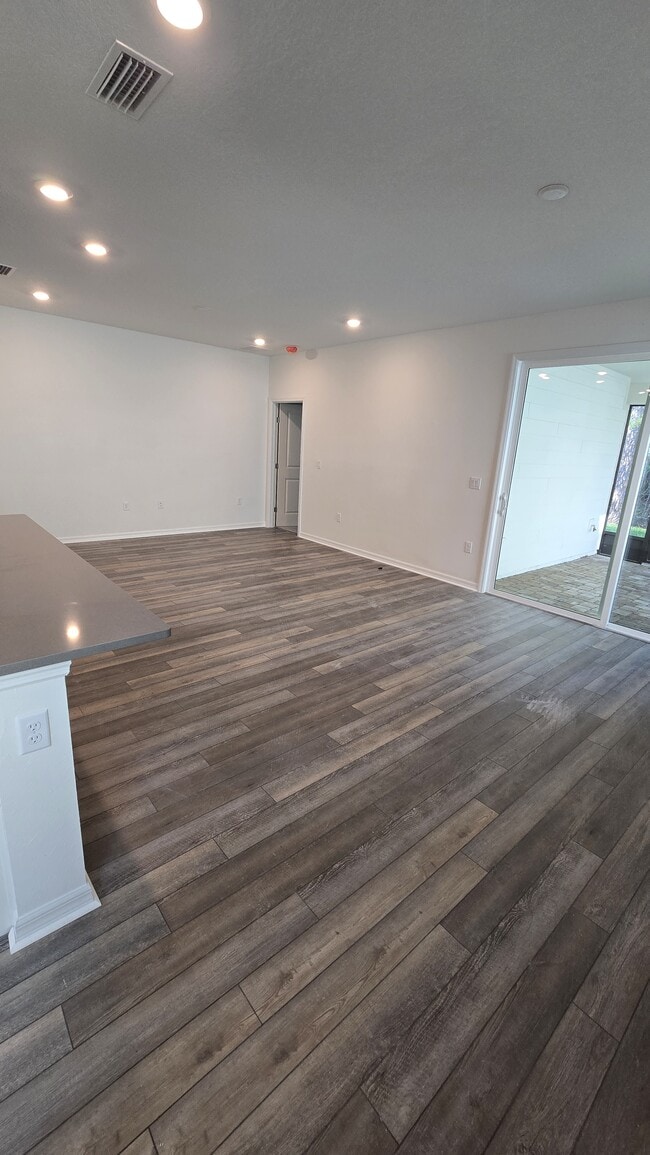 Building Photo - 757 Blind Oak Cir