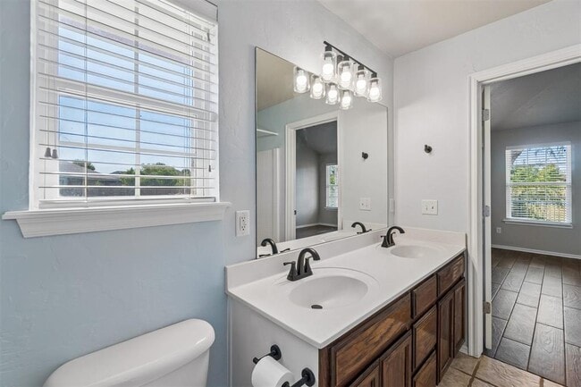 Building Photo - 15921 Katie Ridge Dr