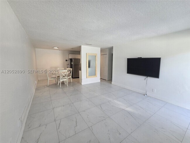 Building Photo - 5307 NW 23rd St