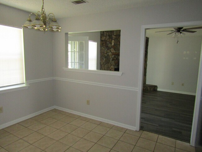 Building Photo - 110 Tempest Ln