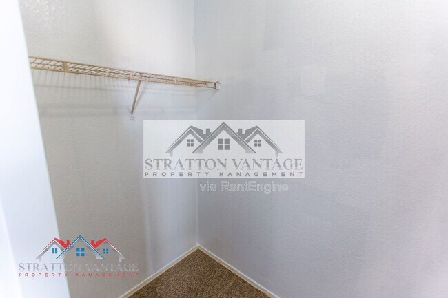 Building Photo - 16092 W Woodlands Ave