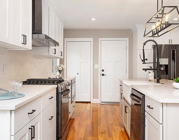 Building Photo - 68 Edward St