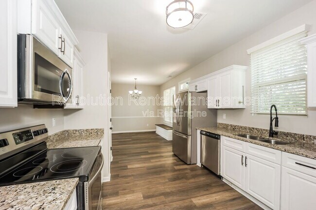 Building Photo - 116 Slate Dr