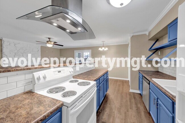 Building Photo - 1170 Simmonsridge Dr