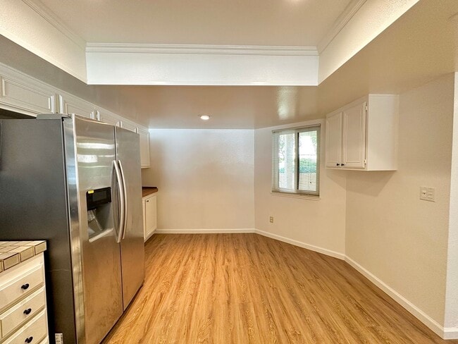 Building Photo - 2 Bedroom + 2 Bathroom Condo |  Surfside IV Gated Community | Unfurnished