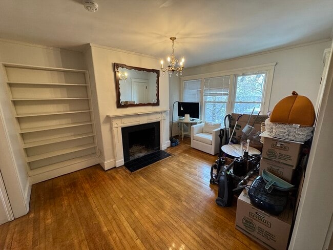 Building Photo - 41 Hawthorn St