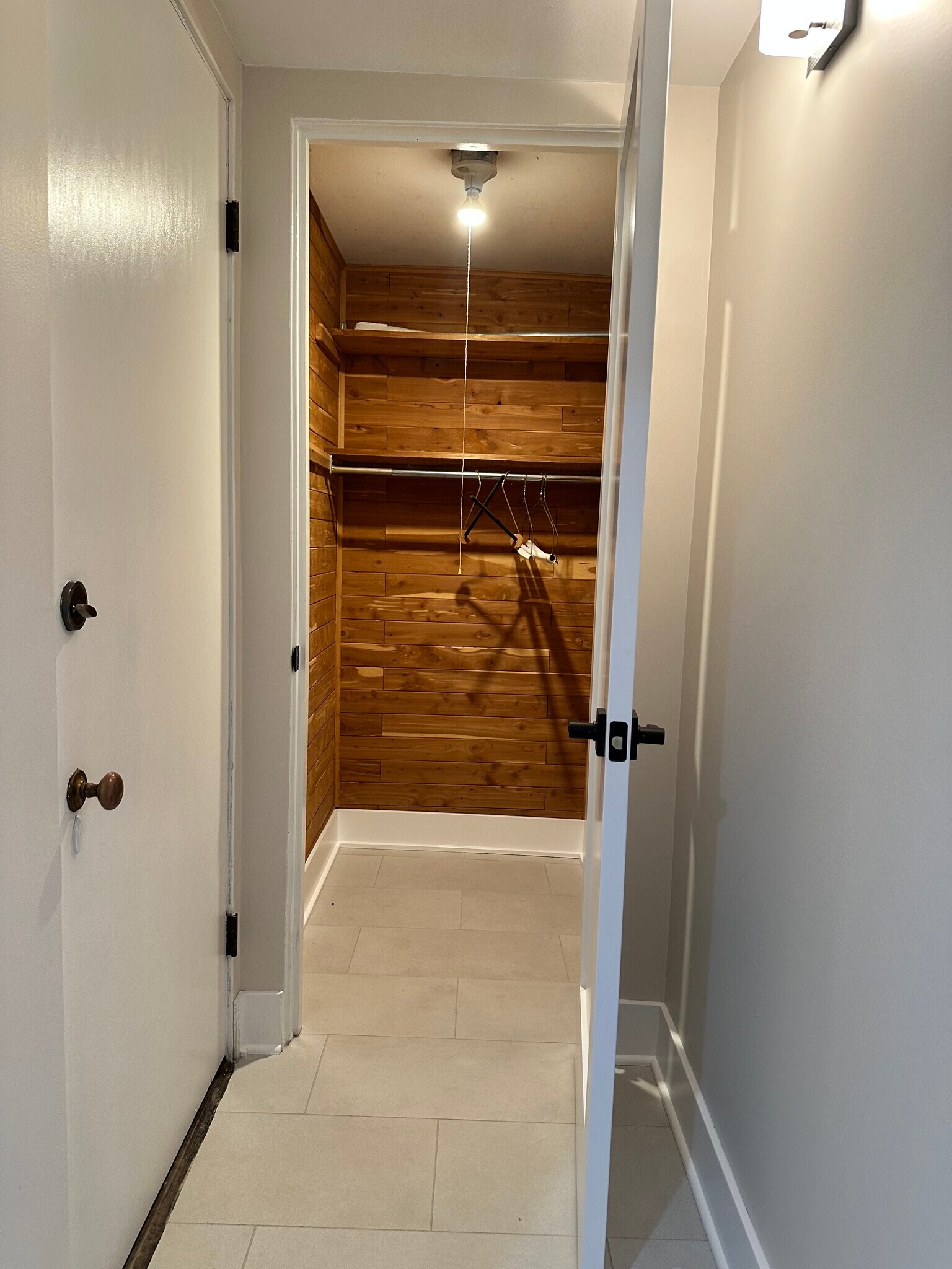 Cedar Closet - 330 Barton Ave