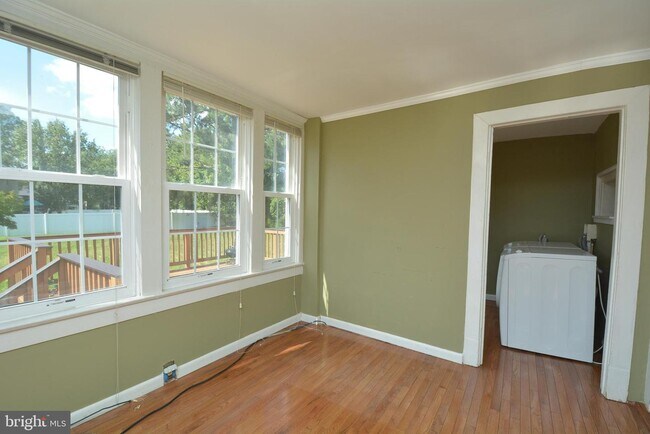 Building Photo - 8609 Oxon Hill Rd