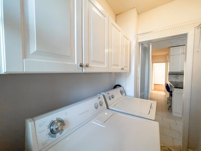 Building Photo - 24 Montvale St