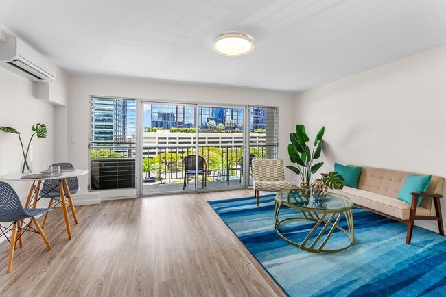 Building Photo - Coty Tower 703