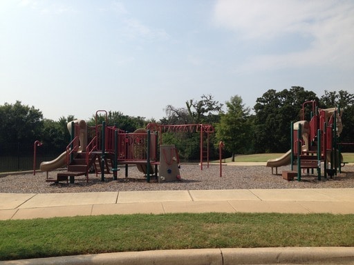 Building Photo - 1405 Piedmont Dr