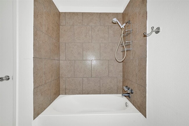 Building Photo - 1718 Foxwood Ct