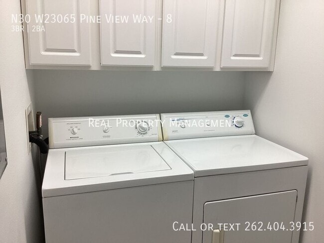 Building Photo - N30 W23065 Pine View Way-8