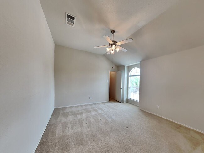 Building Photo - 9045 Trail Blazer Dr
