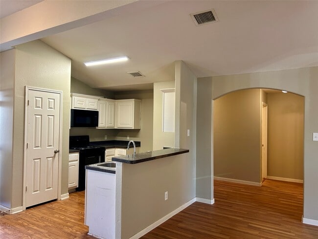 Building Photo - 4258 Medina River Loop