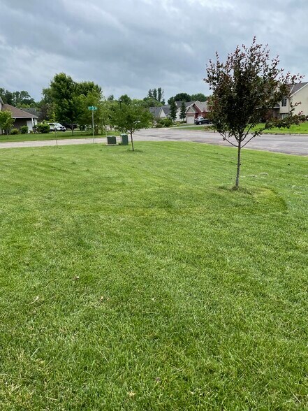 Building Photo - 500 13th Ave N