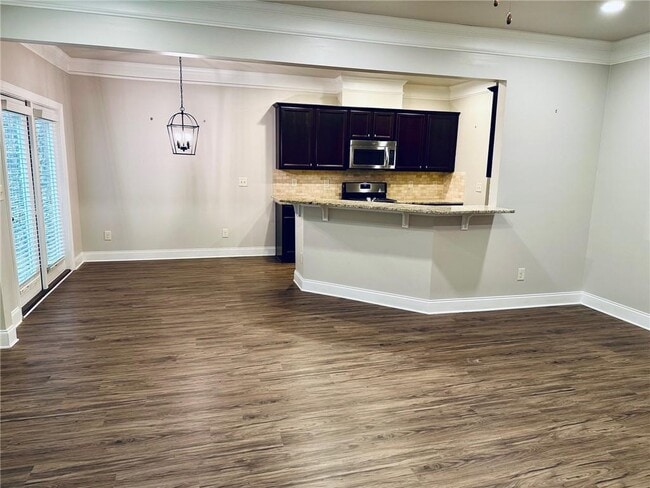 Building Photo - 13364 Canary Ln