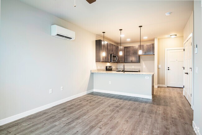 Building Photo - Rosewood Place