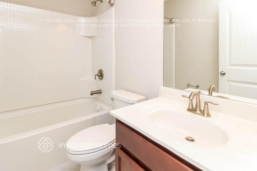 Building Photo - 7185 Heritage Oak Ct