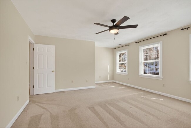 Building Photo - 5 Bed, 2.5 Bath Home in the Heart of Red Mill Farms