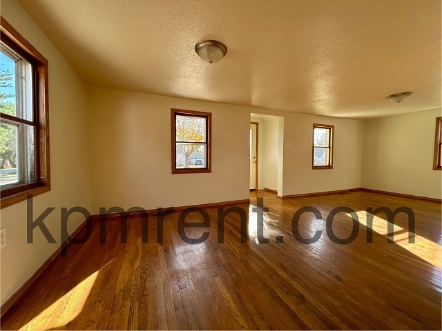 Building Photo - 2113 Oakland Ave E