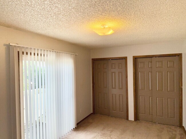 Building Photo - 3788 Red Canon Pl