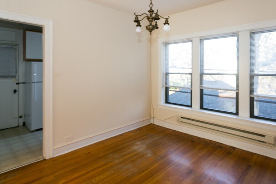 Building Photo - 1312 Oak Ave
