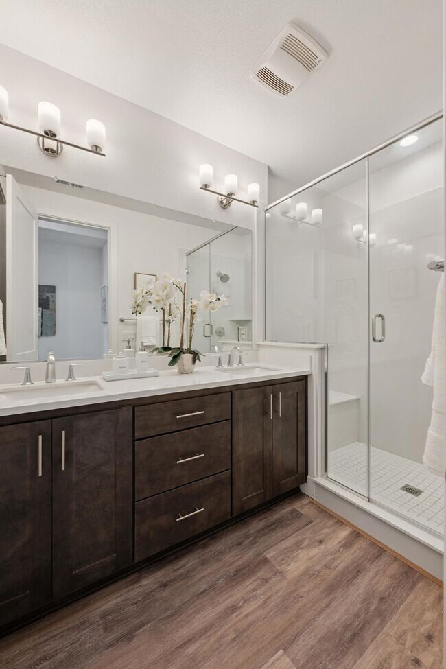 Building Photo - 3479 Client Cmn