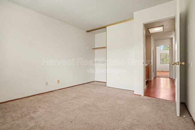Building Photo - 4014 Penny Terrace