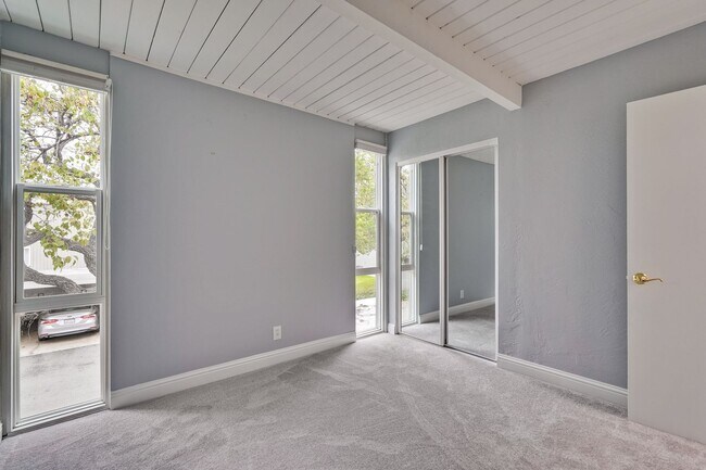 Building Photo - Welcome Home!!! Great Santa Clara Pomeroy ...