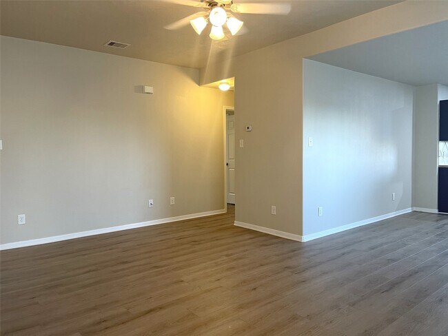 Building Photo - 21527 Falvel Misty Dr