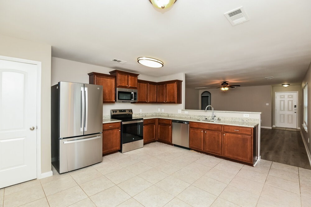 Building Photo - 4729 Cedar Springs Dr