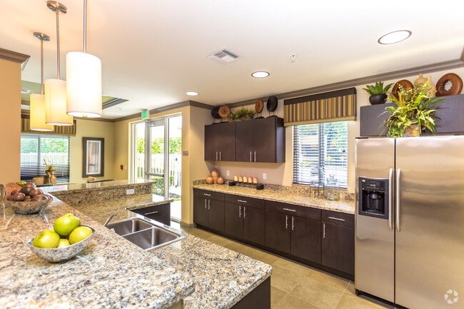 Interior Photo - Sunrise Commons