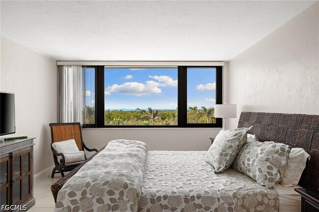 Building Photo - 5601 Turtle Bay Dr