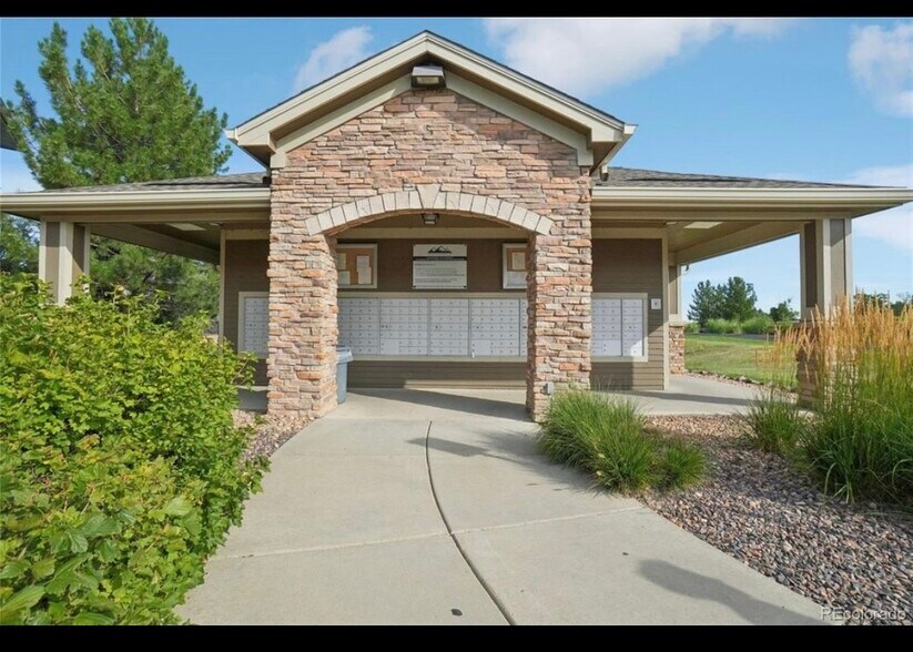 Building Photo - 2875 Blue Sky Cir