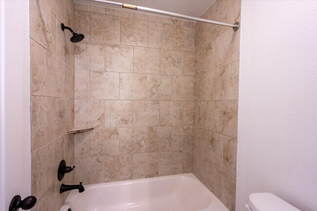 Building Photo - 2614 Orleans Way