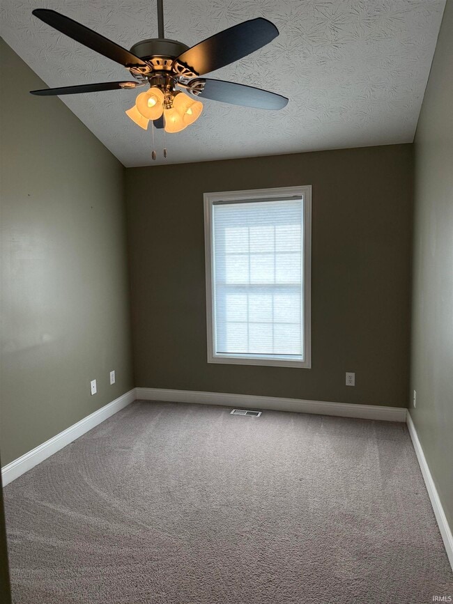 Building Photo - 2320 S Samuel Ln