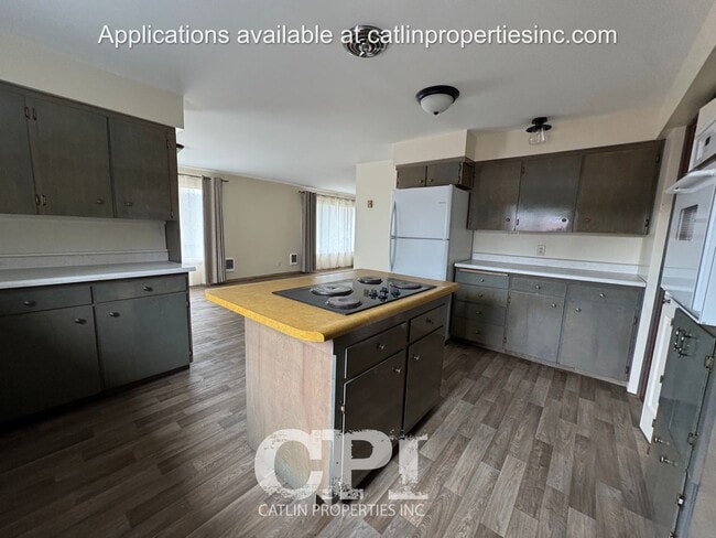 Building Photo - 106 South St