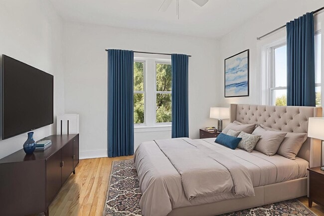 Building Photo - 10342 S Calumet Ave