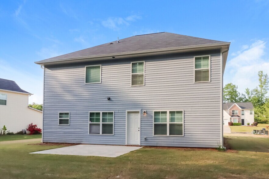 Building Photo - 1020 Bluecoat Cir