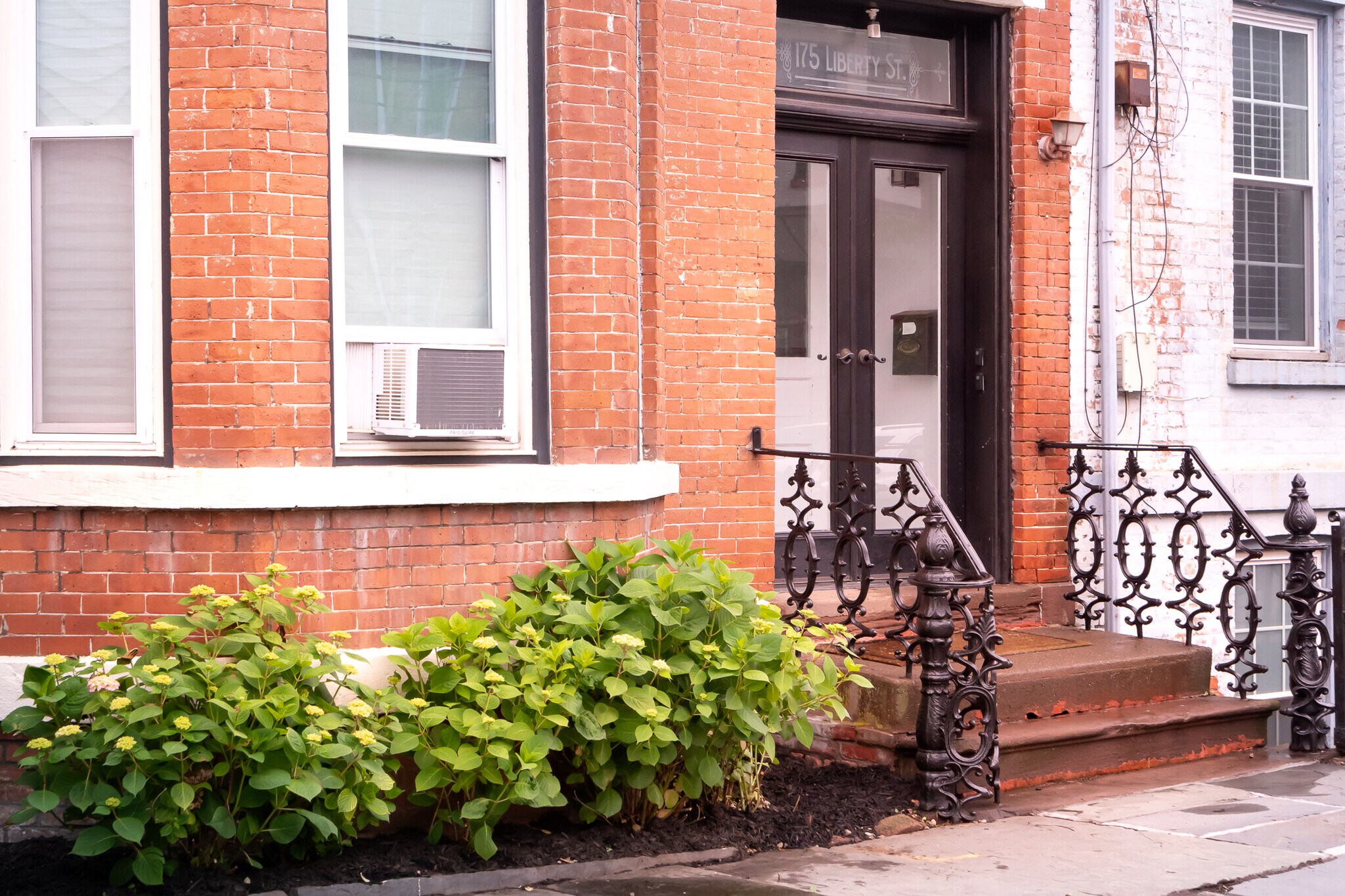 Building Photo - 175 Liberty St