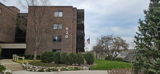 Primary Photo - 930 Taylor Dr