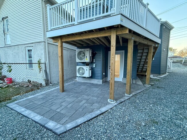 Building Photo - 29 Avon St