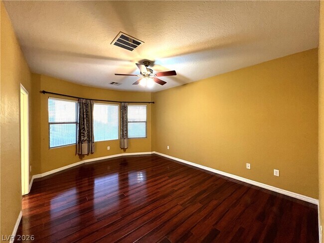 Building Photo - 4205 Gliding Gulls Ave