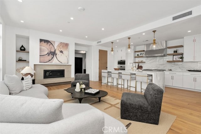 Building Photo - 4261 Uptown Newport Dr