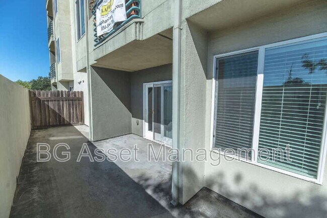 Building Photo - 1459 MacArthur Blvd