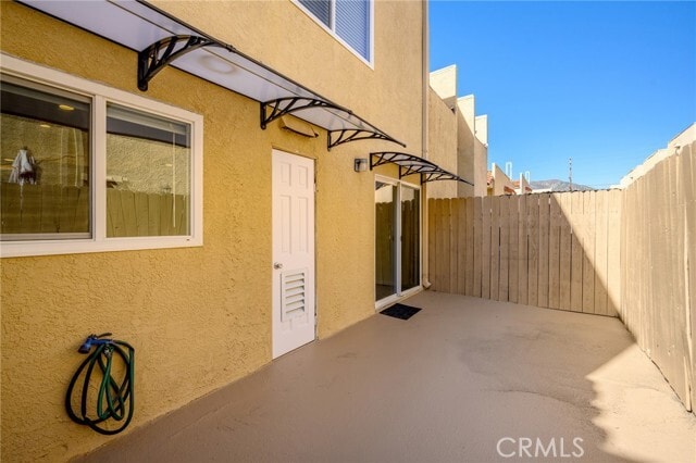 Building Photo - 10260 Plainview Ave