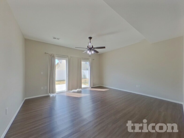 Building Photo - 2113 74th Ave Ct